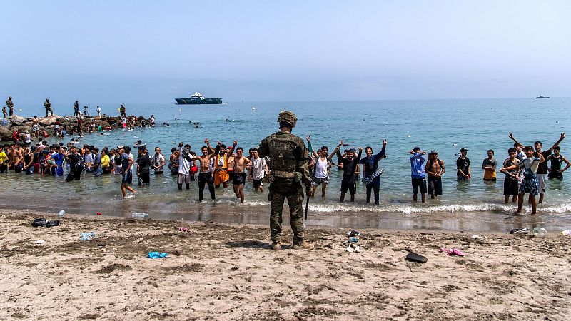 Marlaska asegura que la situación en Ceuta "se ha revertido en 24 horas" tras la entrada masiva de migrantes
