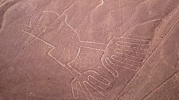 Mueren trece personas al estrellarse un avión turístico que sobrevolaba las Líneas de Nazca, en Perú