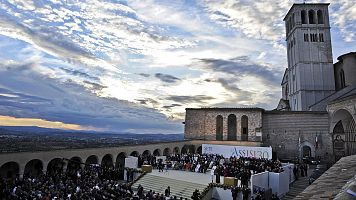 León XIV toma el testigo del papa Francisco y peregrina a Asís para celebrar los 800 años de la muerte del 'Poverello'