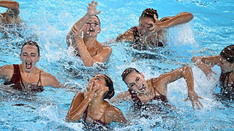 España desata 'La Locura' en París: logra la tercera plata europea y acaricia por dos puntos el oro de las rusas