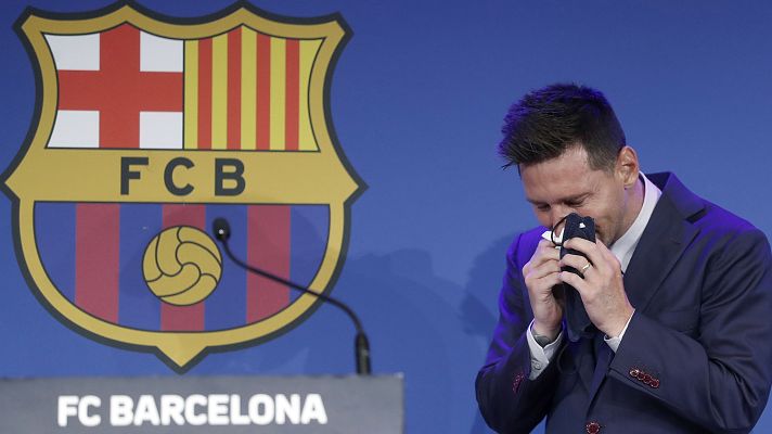 El delantero argentino Lionel Messi, durante su comparecencia en el Camp Nou para explicar su versi�n sobre su marcha del Bar�a