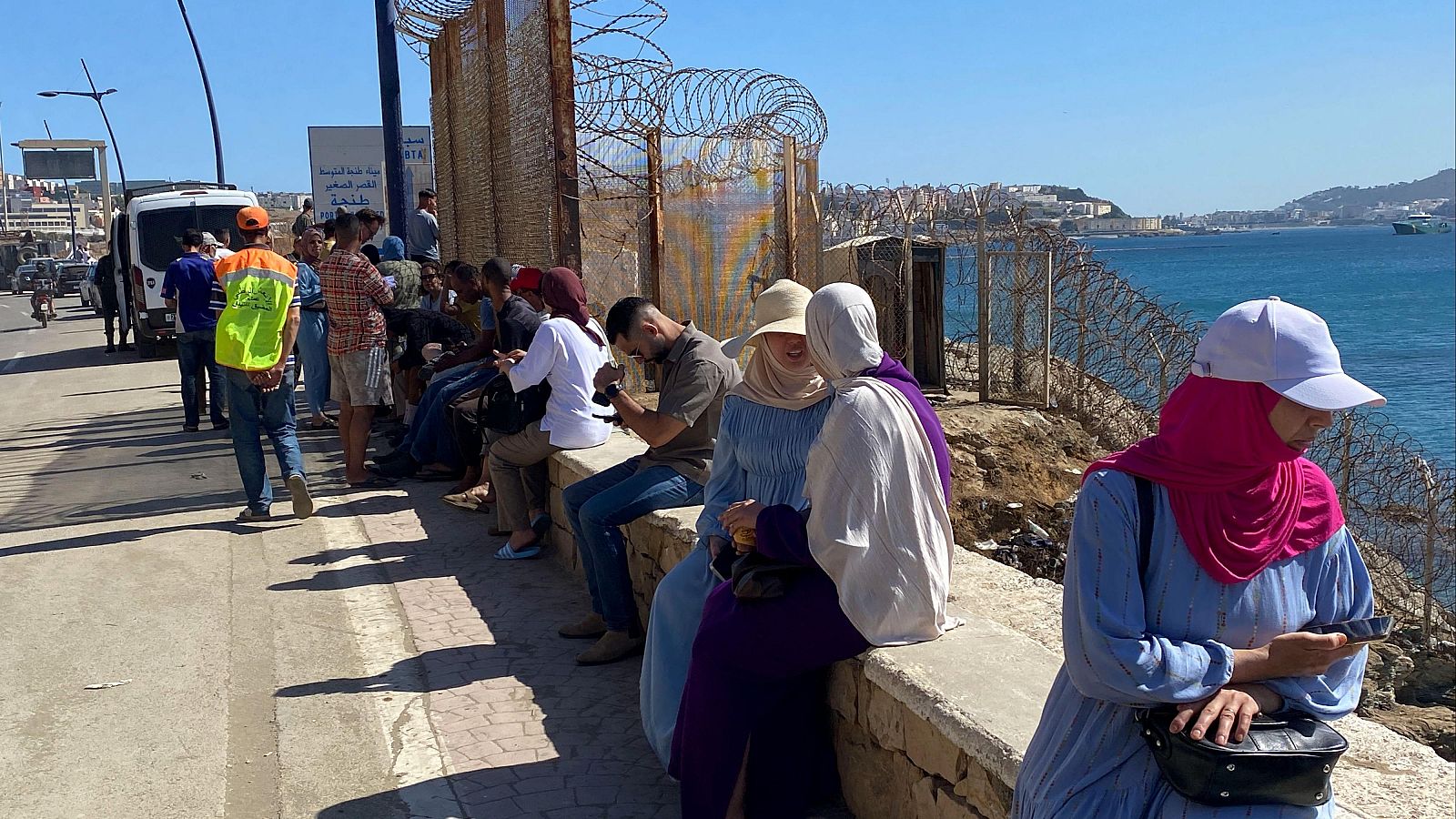 La calma reina en el lado marroquí de la frontera con Ceuta | Ver