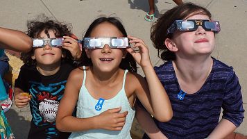 Eclipse solar 2026: consejos para viajar en coche y evitar atascos