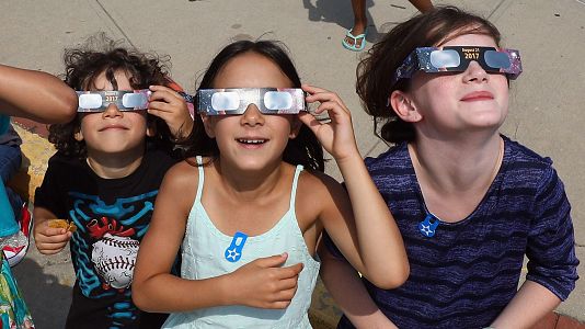 Eclipse solar 2026: consejos para viajar en coche y evitar atascos