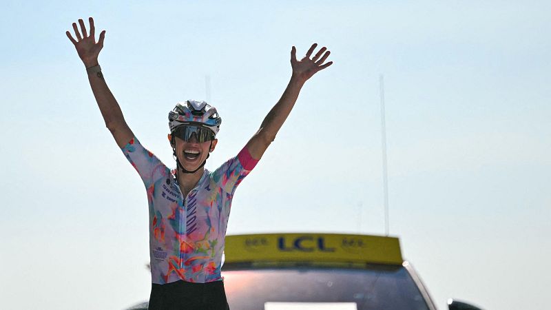 Niewiadoma aprovecha el marcaje de Reusser y Vollering para exhibirse en el Mont Ventoux y ponerse l�der del Tour