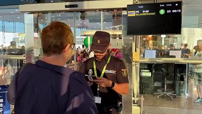 Els viatgers noten poc la restitució dels controls fronterers amb Itàlia