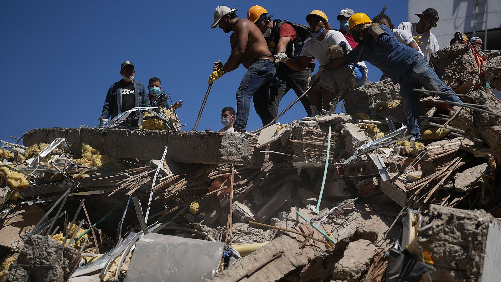Terremoto en Colombia: emergencia, rescates y ayuda internacional - Informativo 24h | Ver