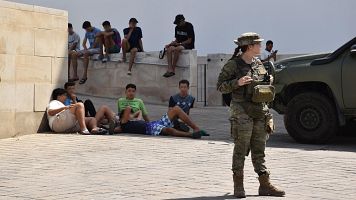 Varios militares dan apoyo a efectivos de la Polic�a Nacional en Ceuta