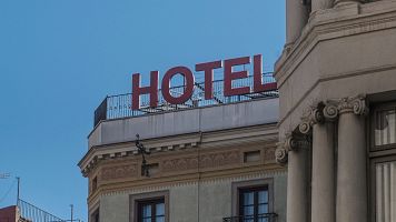 L'eclipsi dispara les reserves hoteleres especialment a Ponent
