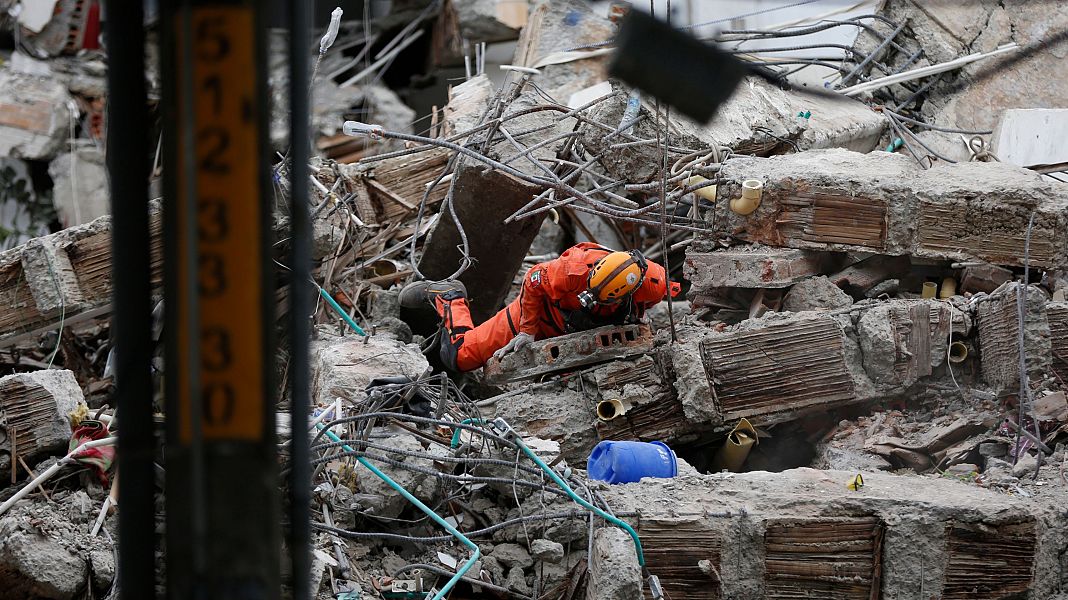 Las v�ctimas mortales del terremoto en Colombia ascienden a 265 y De la Espriella cifra en 496 los desaparecidos