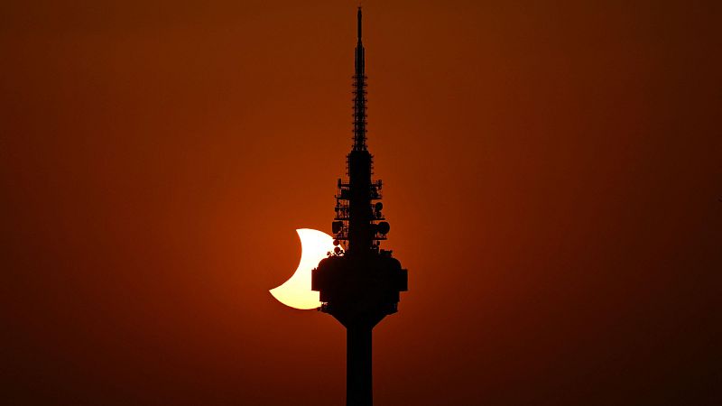 'Eclipse de masas', en 'Informe Semanal'