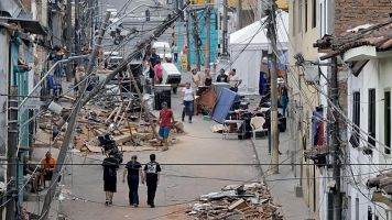 Colombia proyecta la reconstrucción mientras continúa la búsqueda entre los escombros de supervivientes