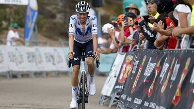 EuropaPress_7719415_ciclista_espanol_enric_mas_corriendo_vuelta_burgos