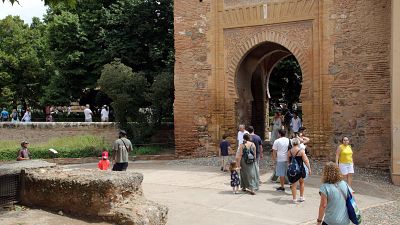 La Alhambra, una edificaci�n sismorresistente, que "baila" con los terremotos