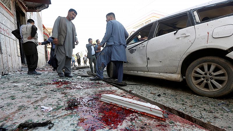 Al menos 57 muertos en un atentado contra un centro electoral en Kabul