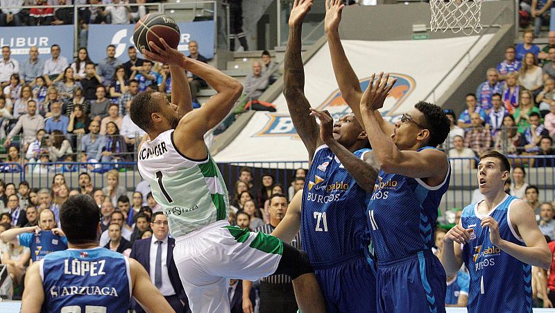 El Joventut agita el descenso y el Barça mantiene la pelea por la segunda plaza