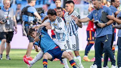 Diez partidos de sanci�n a Paredes por los incidentes tras la final del Mundial