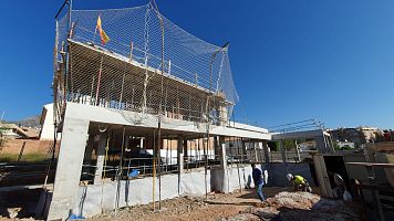 Hacerse la casa uno mismo: �es la autoconstrucci�n una opci�n realista para conseguir una vivienda?