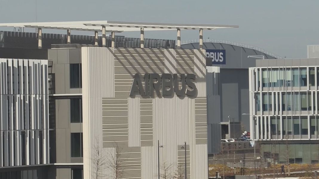 Los trabajadores de Airbus votan ir a la huelga indefinida