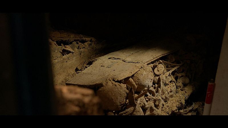 RTVE graba por primera vez en las criptas de Cuelgamuros un documental que se estrenará en el Festival de San Sebastián