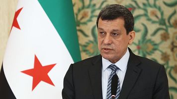 La alianza armada kurdosiria anuncia su disolución y facilita la unificación del nuevo Estado sirio
