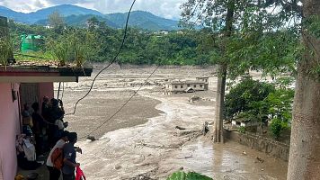 Una inundación repentina deja varios muertos y cientos de desaparecidos en Nepal