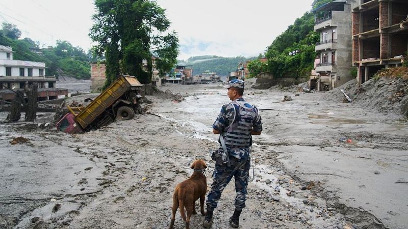Riada en Nepal: m�s de 1.500 desaparecidos y al menos 160 muertos
