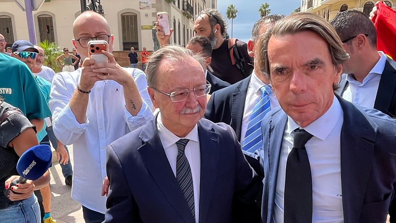 Aznar pide en Ceuta un "cambio de dirección política" de España: "Se ha violado la integridad territorial"