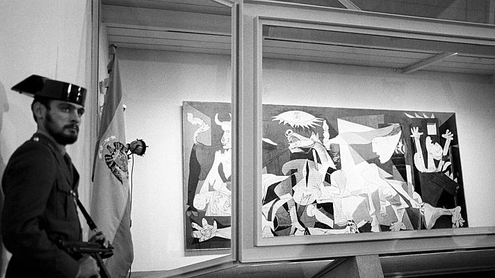 El Guernica en el Cas�n del Buen Retiro el 23 de Octubre de 1981