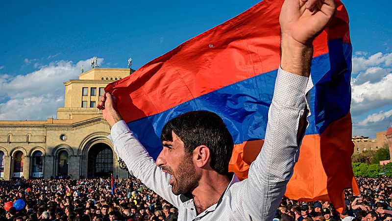 Dimite el primer ministro de Armenia cercado por las oleada de protestas contra su nombramiento