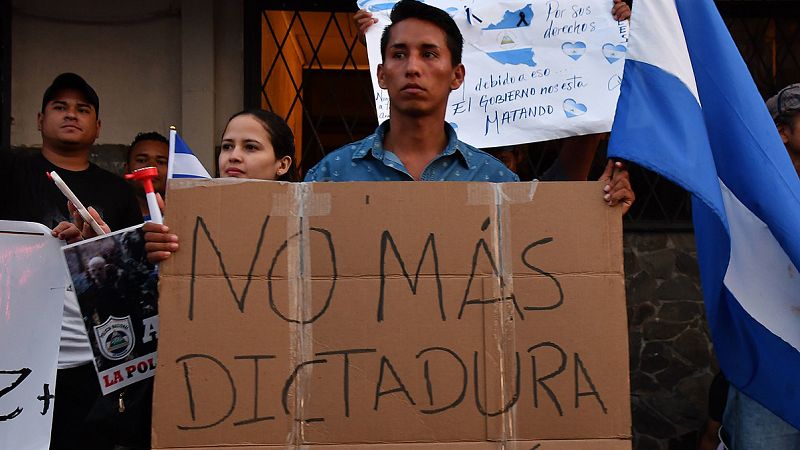 Miles de personas salen a la calle en Nicaragua en una manifestación histórica contra el Gobierno de Ortega