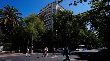 El entorno de Ayuso reconoce por primera vez que la presidenta visit� el �tico, aunque lo hizo despu�s de la compra