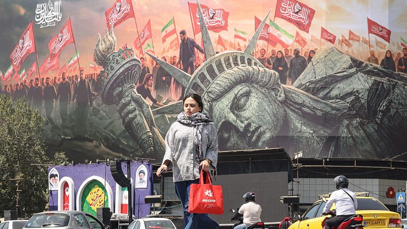 Irán ataca objetivos en Kuwait y Emiratos Árabes mientras aumenta la escalada entre Teherán y Washington