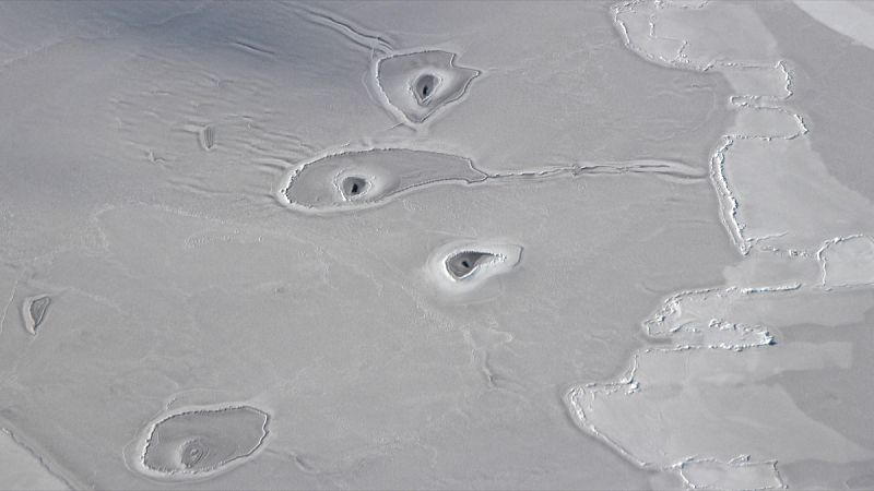La NASA detecta misteriosos agujeros nunca vistos en el Ártico