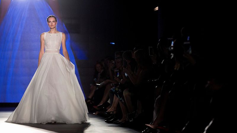 Rosa Clará huye del exceso y abraza un nuevo minimalismo