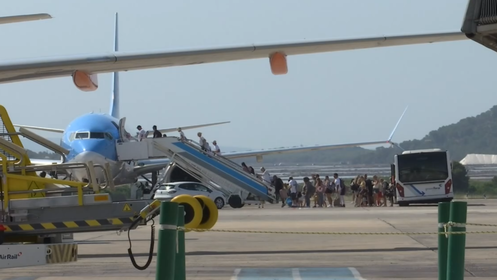 El Consell d'Eivissa no confirma si anirà a la manifestació contra l'ampliació de l'aeroport