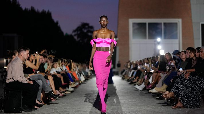 Desfile de Alvarno en MBFWM