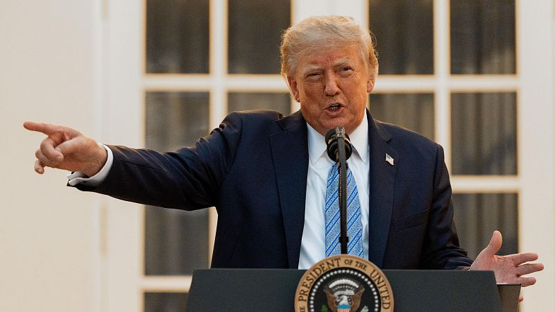 Trump prohíbe el acceso a la Casa Blanca de medios como la CNN, Politico y MS NOW