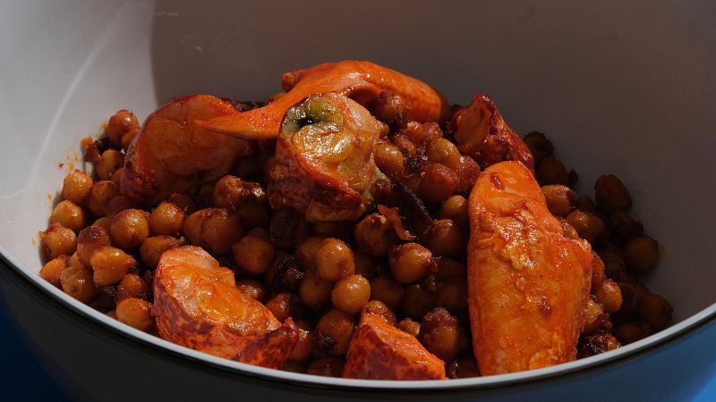 Receta de ropavieja de bogavante de MasterChef Celebrity Legends