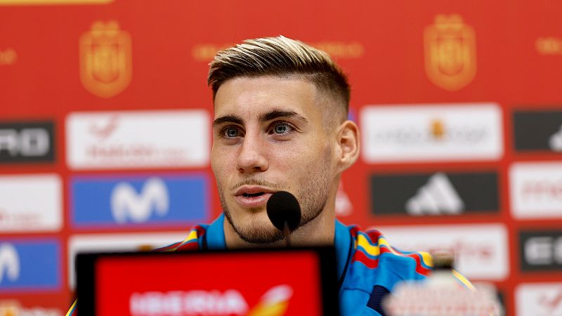 Roberto Fernández se muestra "muy agradecido" con el Espanyol por darle la oportunidad de "venir a la selección"