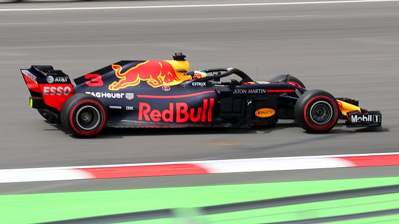 Ricciardo domina los tests libres, con Alonso sexto