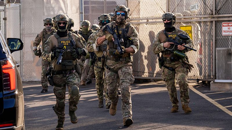 Amnistía Internacional exige la disolución del ICE por violar los derechos humanos en sus operaciones