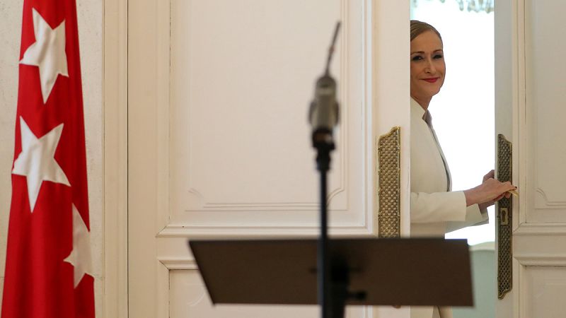 Cifuentes dimite como presidenta del PP de Madrid