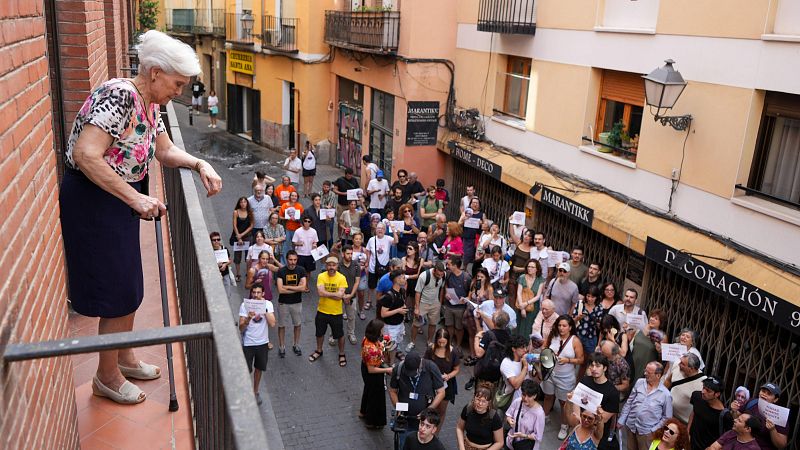 Las otras Maricarmen: desahucios de personas mayores, enfermas o con discapacidad que se repiten en toda España