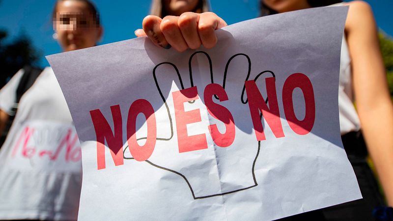 Cientos de mujeres se suman a un movimiento de denuncia de abusos sexuales con el hashtag #Cuéntalo
