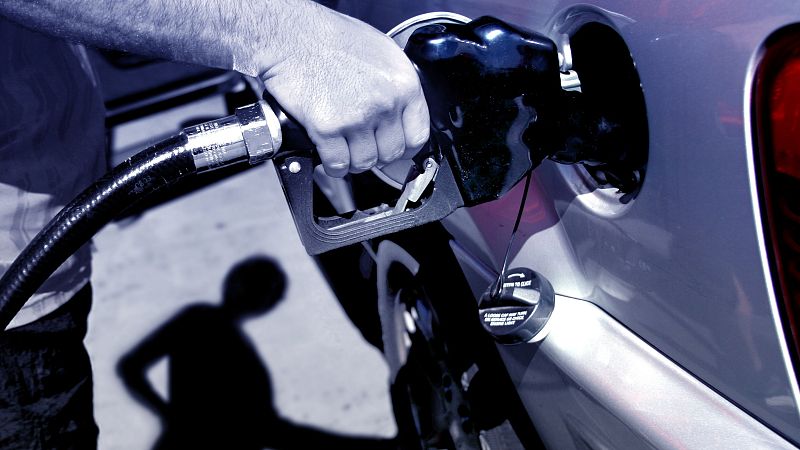 Gasolina y diésel siguen subiendo: ¿hay que llenar el depósito antes del 1 de octubre?