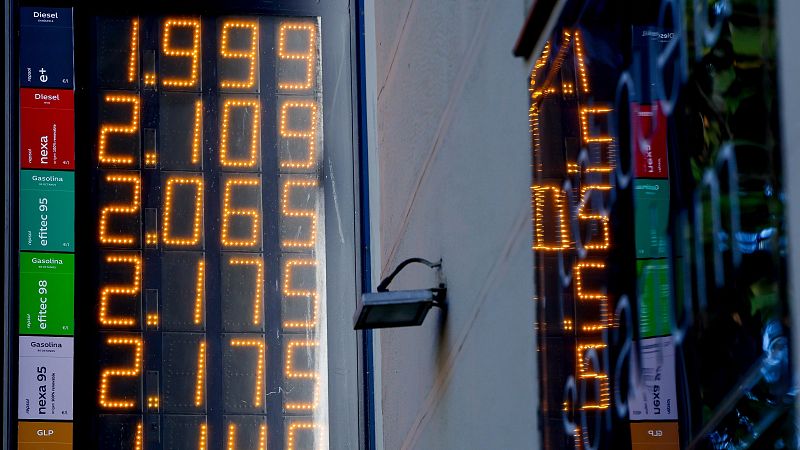 La inflación se desboca y escala en septiembre hasta el 4,9% por el encarecimiento de los carburantes