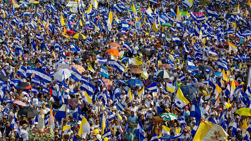 Multitudinaria manifestación en Nicaragua "por la paz y la justicia"