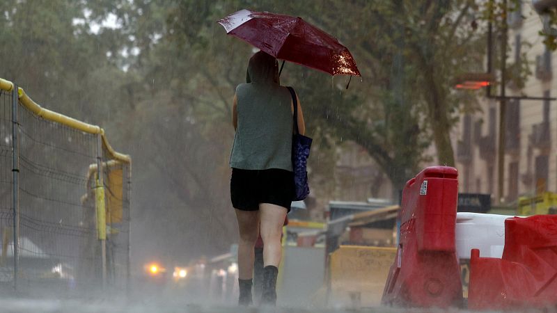 El tiempo hoy 1 de octubre en España: lluvias en el norte y este del país, especialmente fuertes en Valencia y Castellón