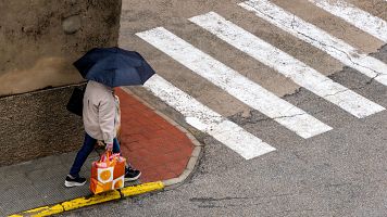 Valencia suspende clases ante la previsi�n de fuertes lluvias